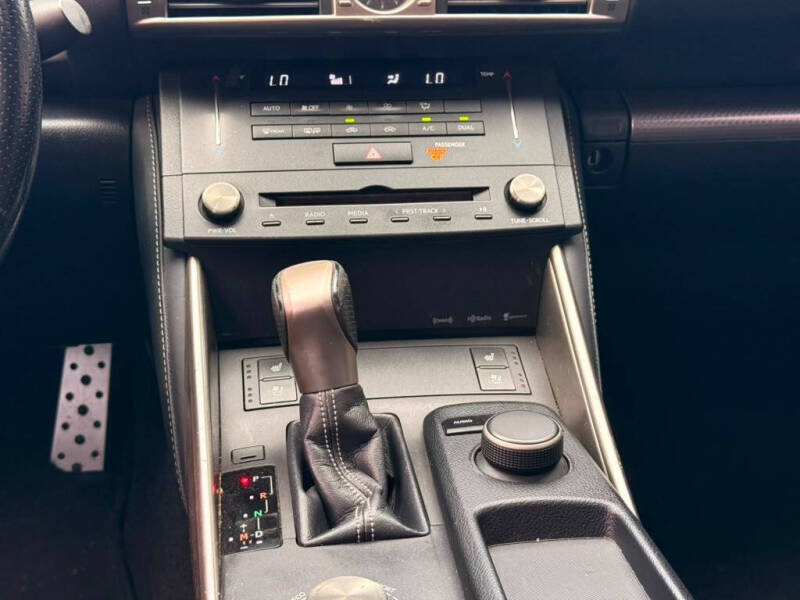 2016 Lexus IS 200t
