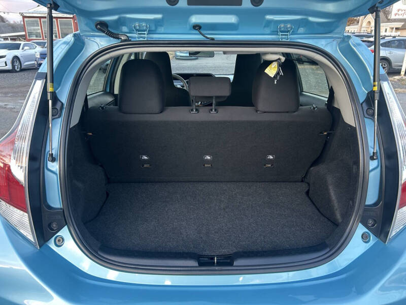 2015 Toyota Prius c Two