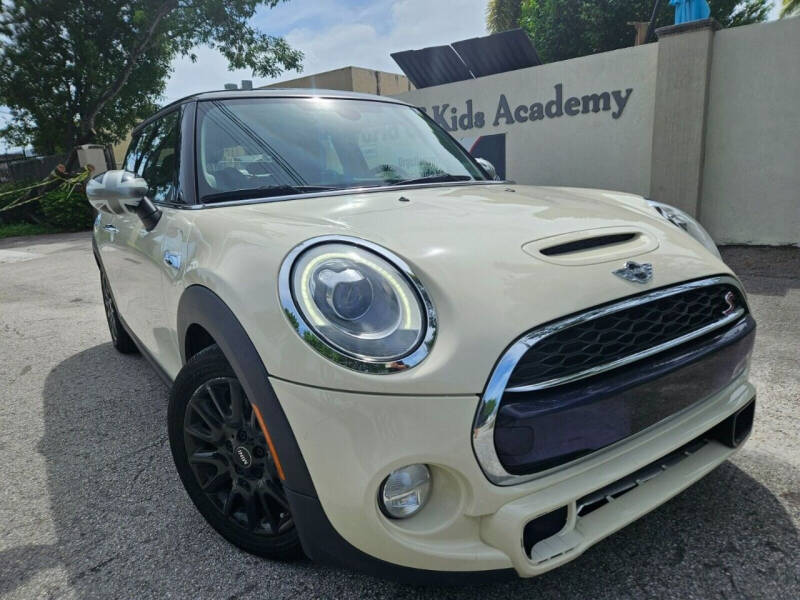 2018 MINI Cooper S's photo