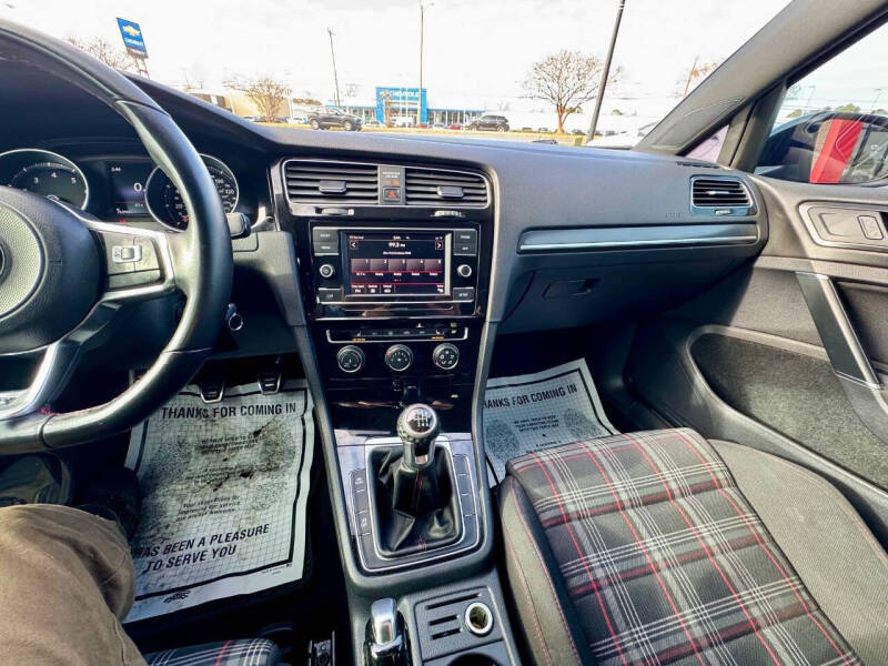 2018 Volkswagen Golf GTI S