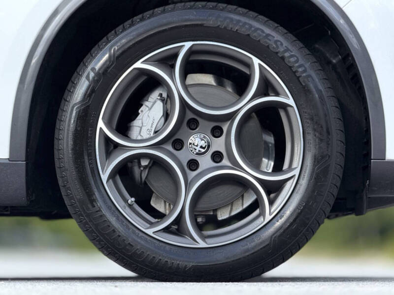 2022 Alfa Romeo Stelvio Ti