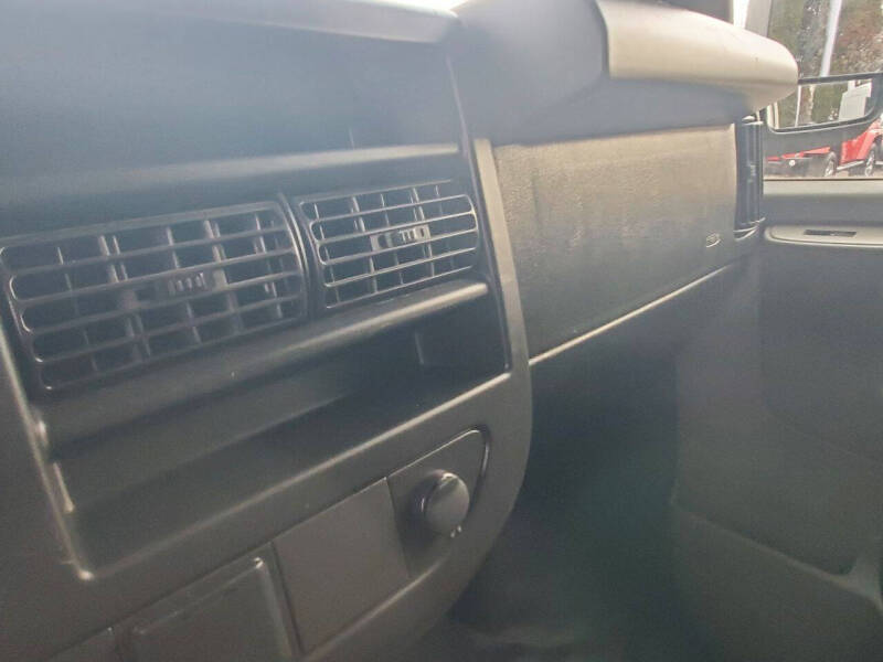 2023 Chevrolet Express 2500