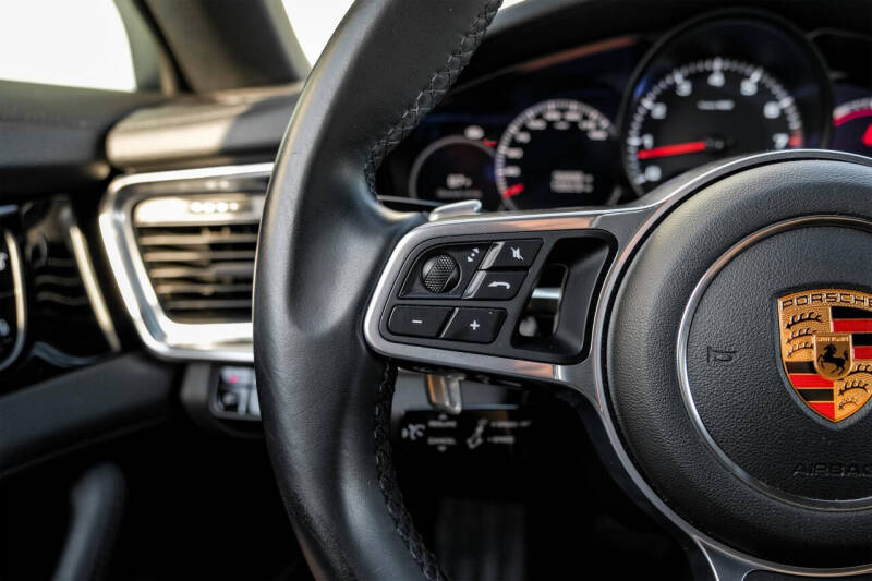 2018 Porsche Panamera