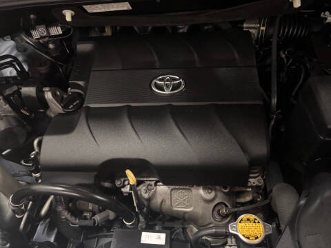 2016 Toyota Sienna XLE Premium 8-Passenger