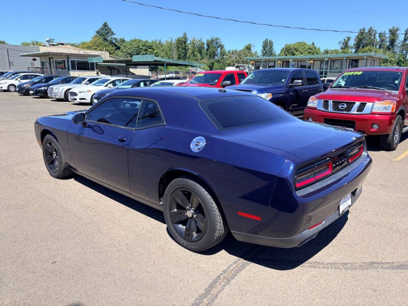 2015 Dodge Challenger SXT