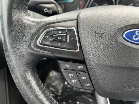 2017 Ford Focus SEL
