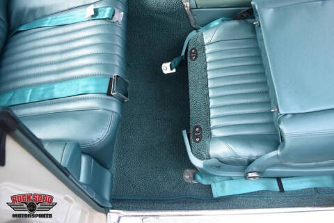 1962 Ford Thunderbird