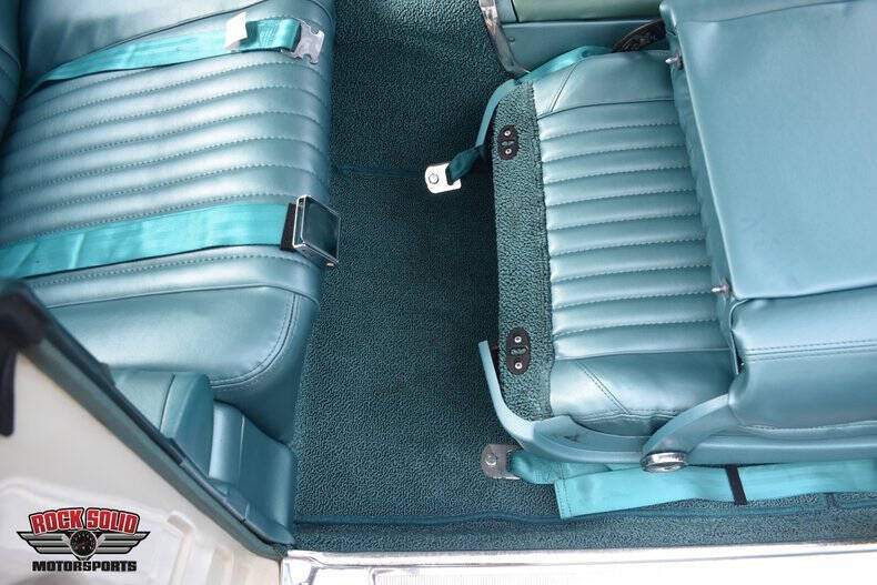 1962 Ford Thunderbird