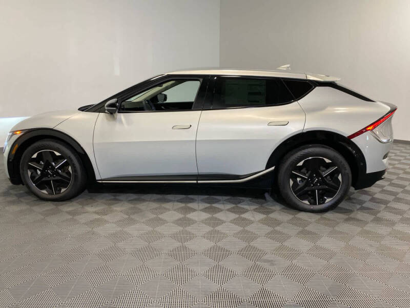 2025 Kia EV6 Wind