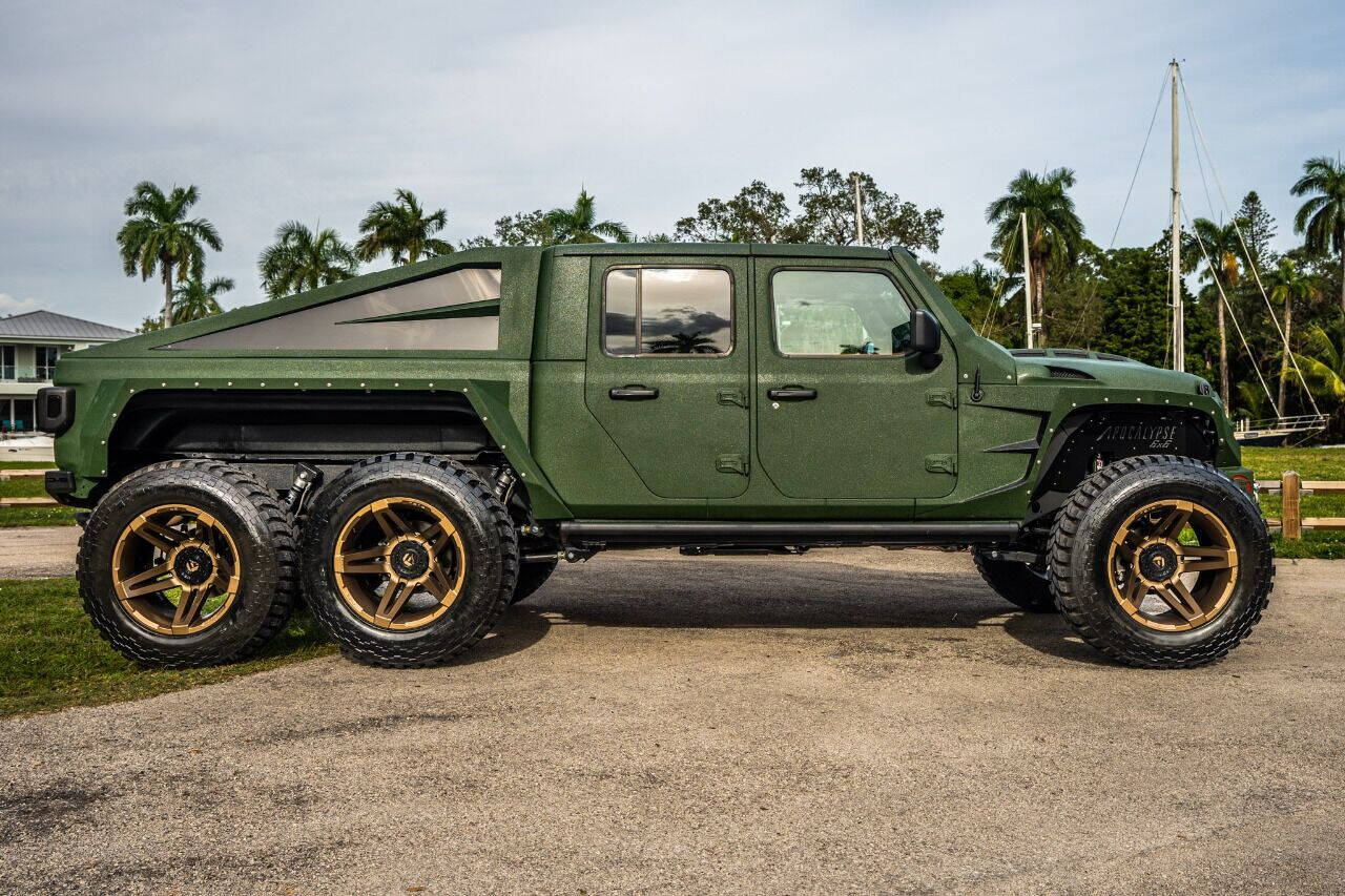 2023 JEEP Gladiator Pickup - $164,999