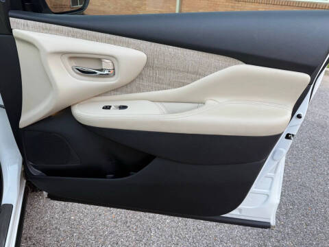 2022 Nissan Murano SL