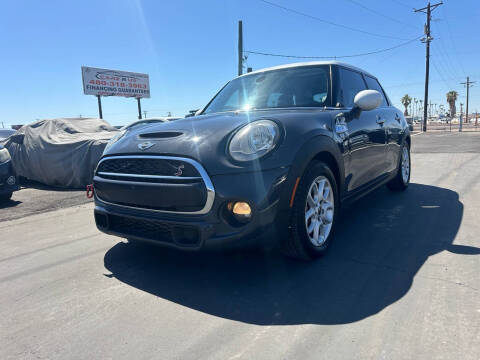 2015 MINI Hardtop 4 Door for sale at Carz R Us LLC in Mesa AZ