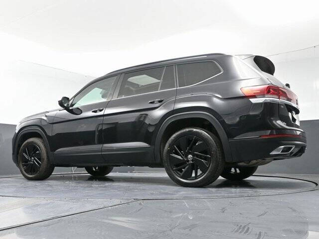 2024 Volkswagen Atlas SE