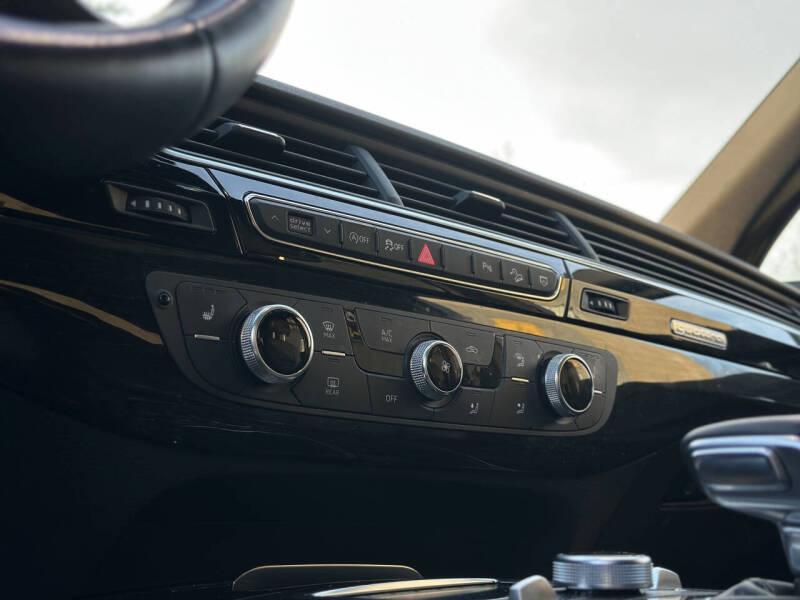 2019 Audi Q7 quattro SE Premium 55 TFSI