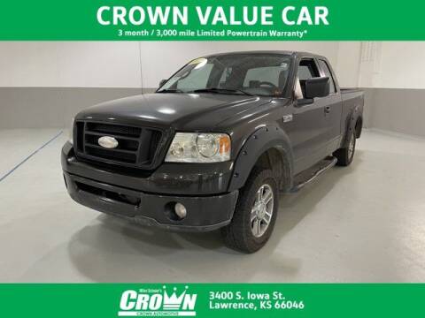 2006 Ford F-150 for sale at Crown Automotive of Lawrence Kansas in Lawrence KS