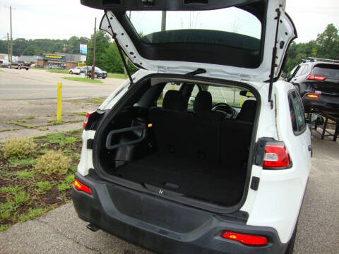 2015 Jeep Cherokee Sport