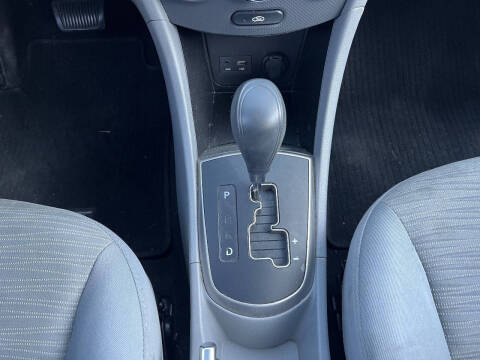 2015 Hyundai Accent GLS