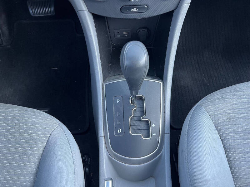 2015 Hyundai Accent GLS