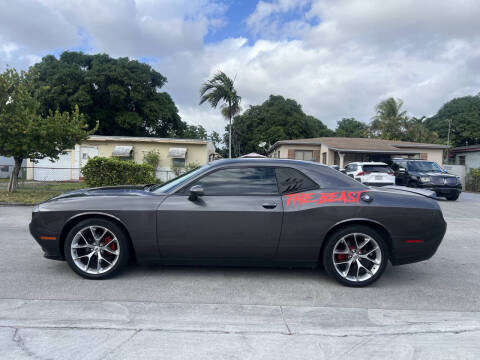 2017 Dodge Challenger SXT