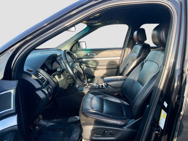 2016 Ford Explorer Sport