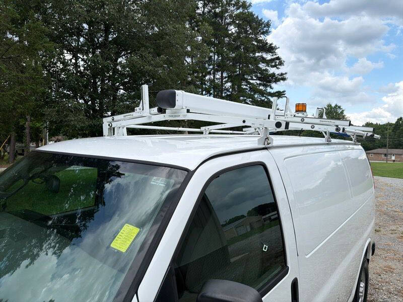 2017 Chevrolet Express 2500