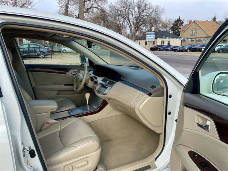 2008 Toyota Avalon XLS