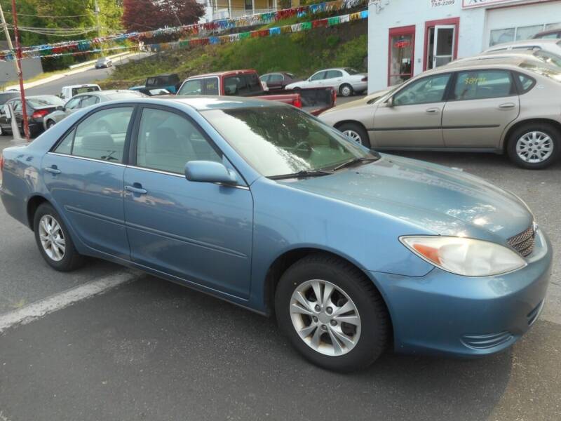 2004 Toyota Camry for sale at Ricciardi Auto Sales in Waterbury CT