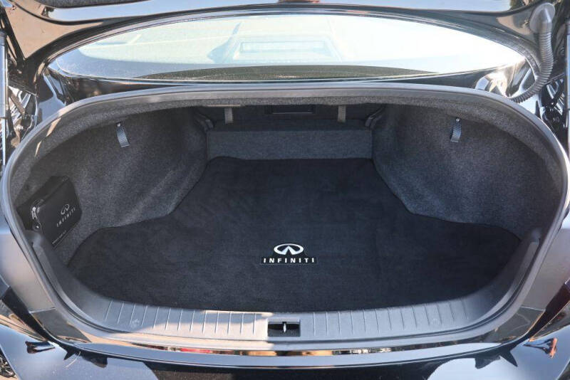 2024 Infiniti Q50 Luxe