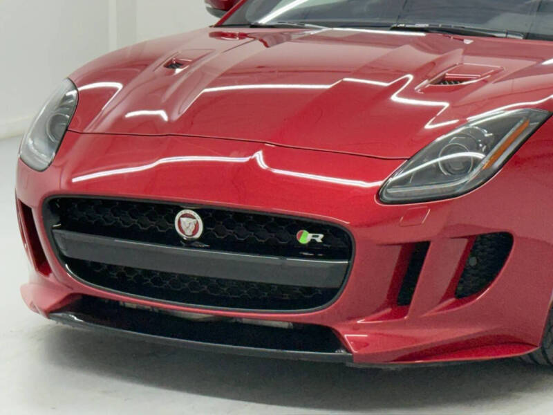 2017 Jaguar F-TYPE R
