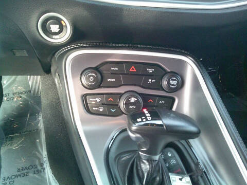 2022 Dodge Challenger SXT