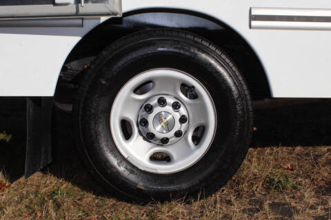 2025 Chevrolet Express 3500