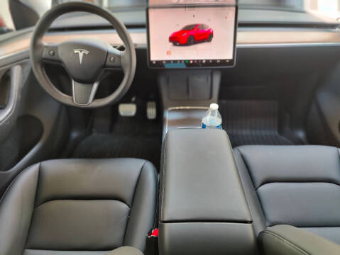 2025 Tesla Model Y Performance