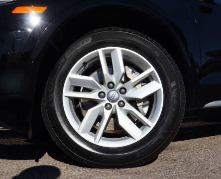 2020 Audi Q5 quattro Titanium Premium 45 TFSI