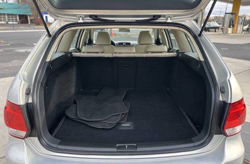 2010 Volkswagen Jetta SportWagen TDI