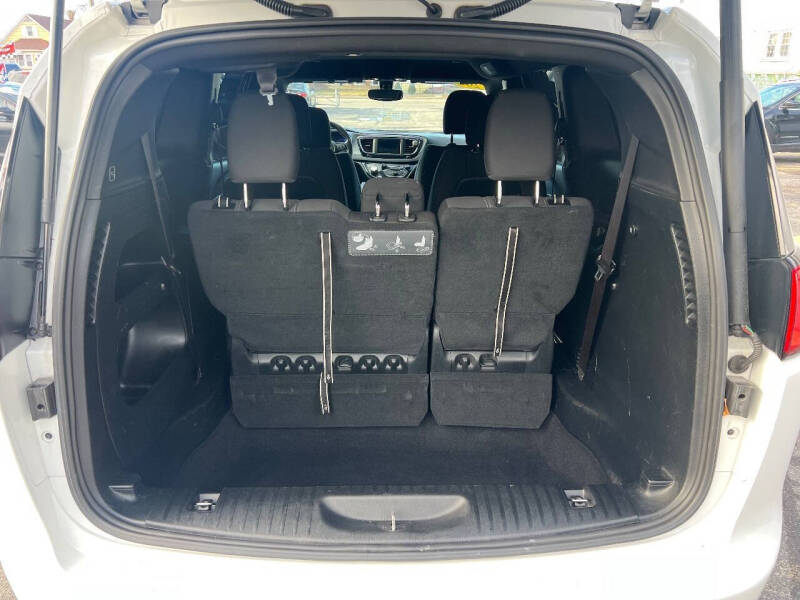 2020 Chrysler Pacifica Touring