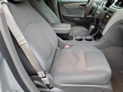 2017 Chevrolet Traverse LS