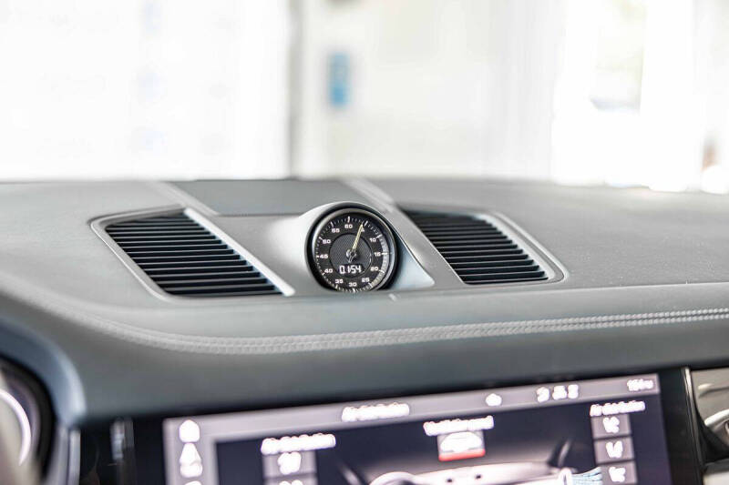 2021 Porsche Cayenne E-Hybrid