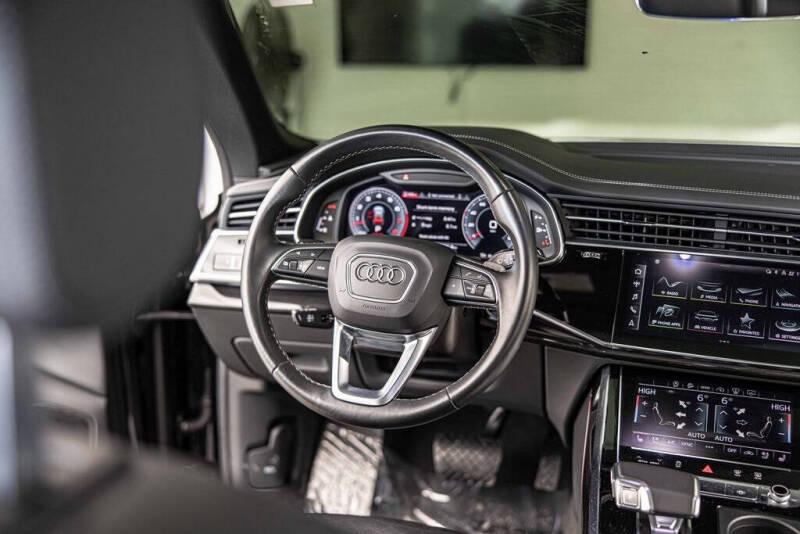 2021 Audi Q8 quattro Prestige 55 TFSI