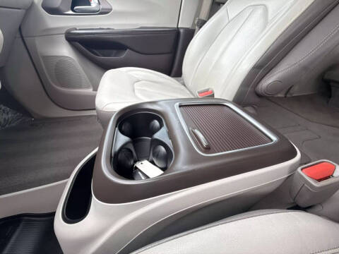 2018 Chrysler Pacifica Touring L Plus
