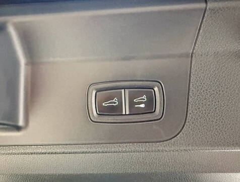 2018 Porsche Panamera 4