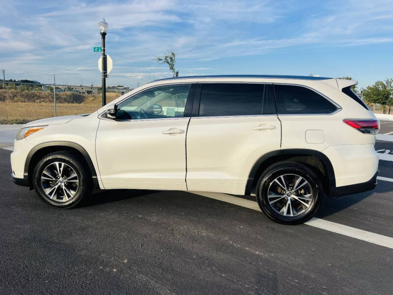 2016 Toyota Highlander XLE