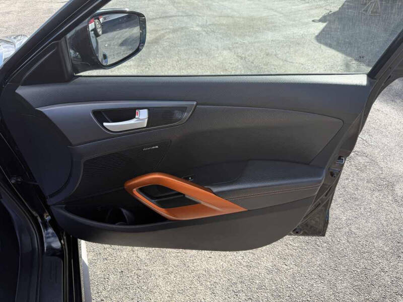 2016 Hyundai Veloster Turbo