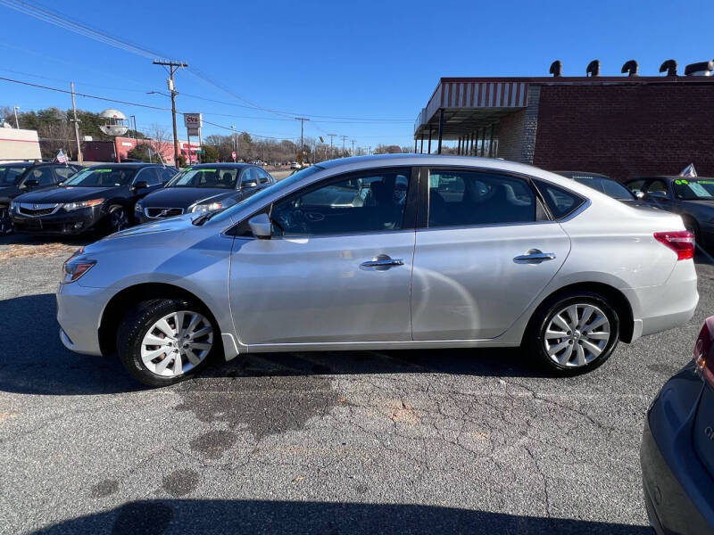 2016 Nissan Sentra SV photo 5