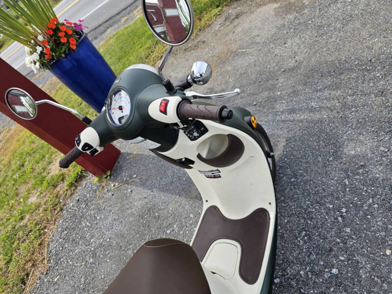 2023 Honda Metropolitan