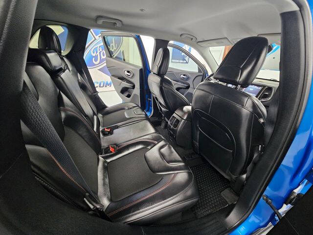 2020 Jeep Cherokee Trailhawk