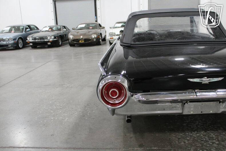 1962 Ford Thunderbird