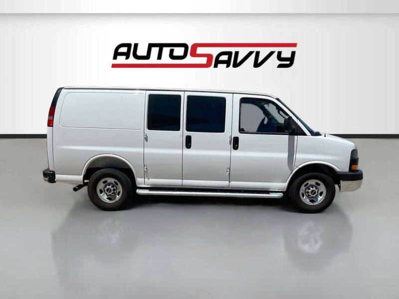 2025 GMC Savana 2500