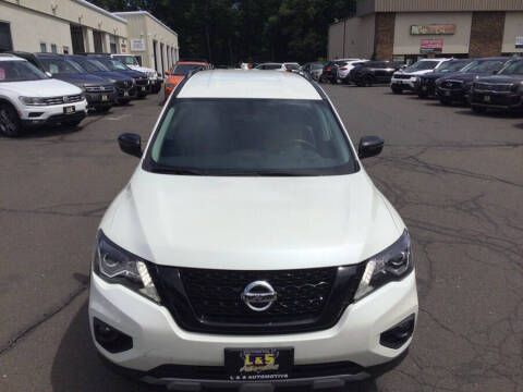 2020 Nissan Pathfinder SV