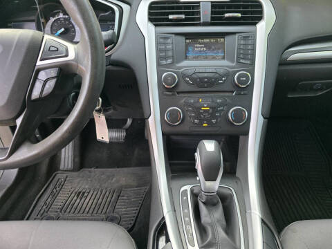 2016 Ford Fusion Hybrid S