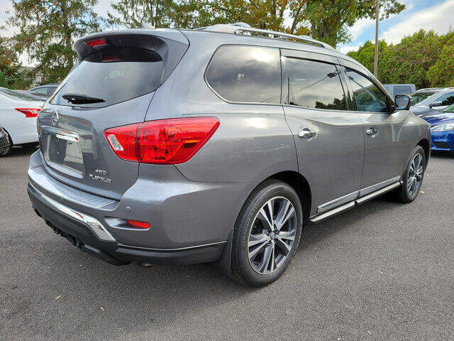 2020 Nissan Pathfinder Platinum